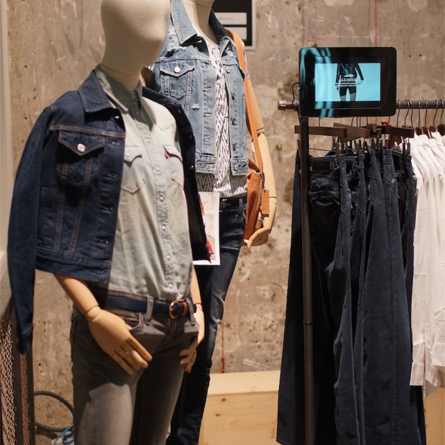 LEVI'S FLAGSHIP STORE CHAMPS-ELYSEES